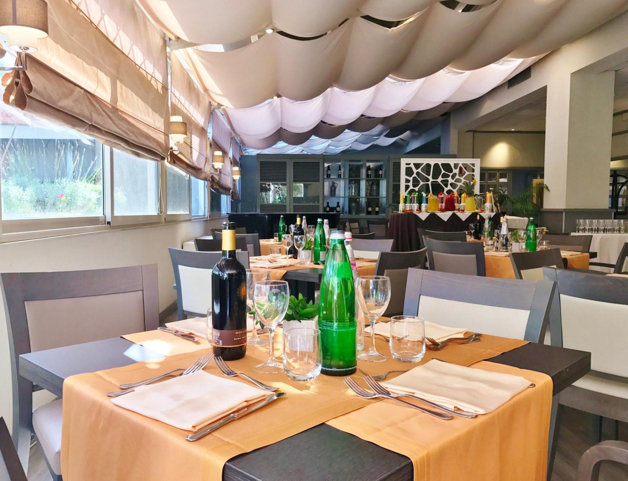 Crowne Plaza Rome St. Peter'S By Ihg Hotel Exterior photo