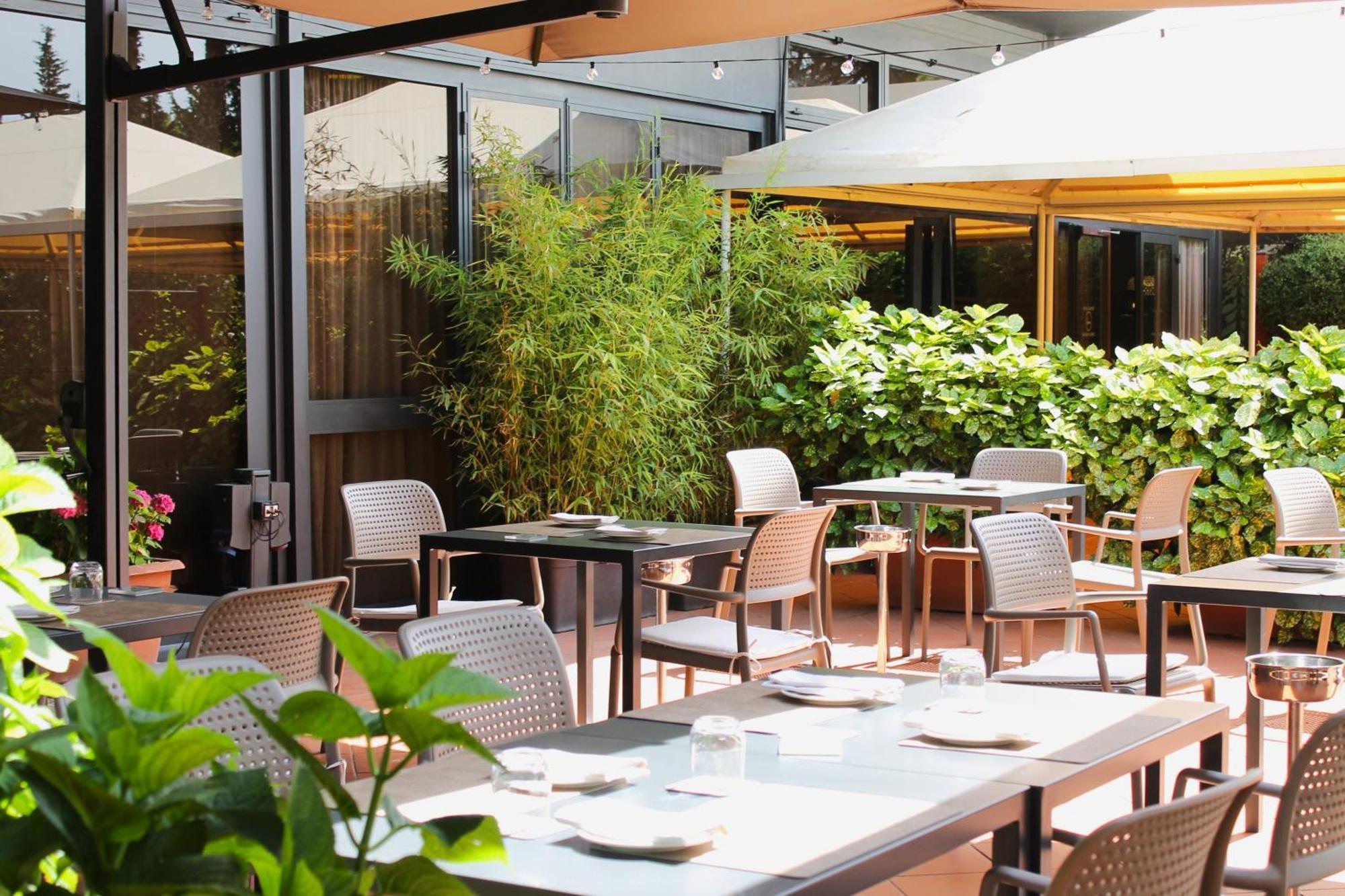 Crowne Plaza Rome St. Peter'S By Ihg Hotel Exterior photo