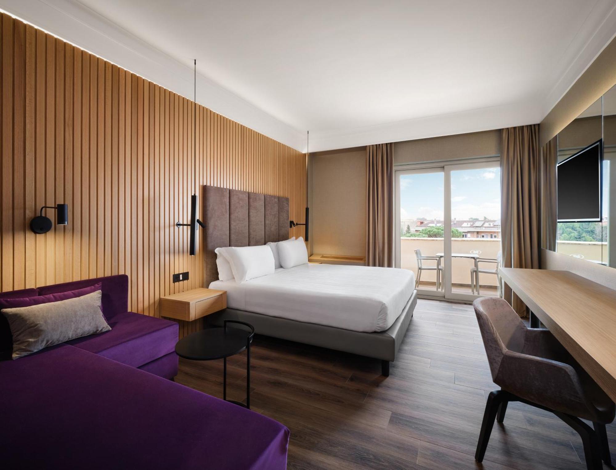 Crowne Plaza Rome St. Peter'S By Ihg Hotel Exterior photo