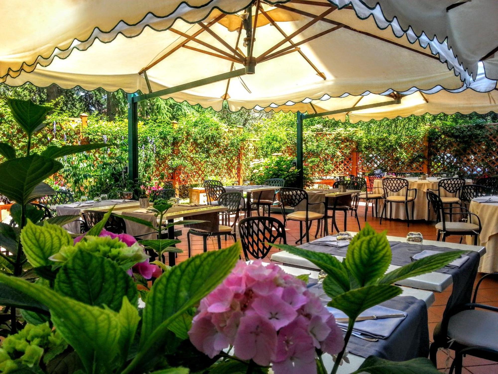 Crowne Plaza Rome St. Peter'S By Ihg Hotel Exterior photo