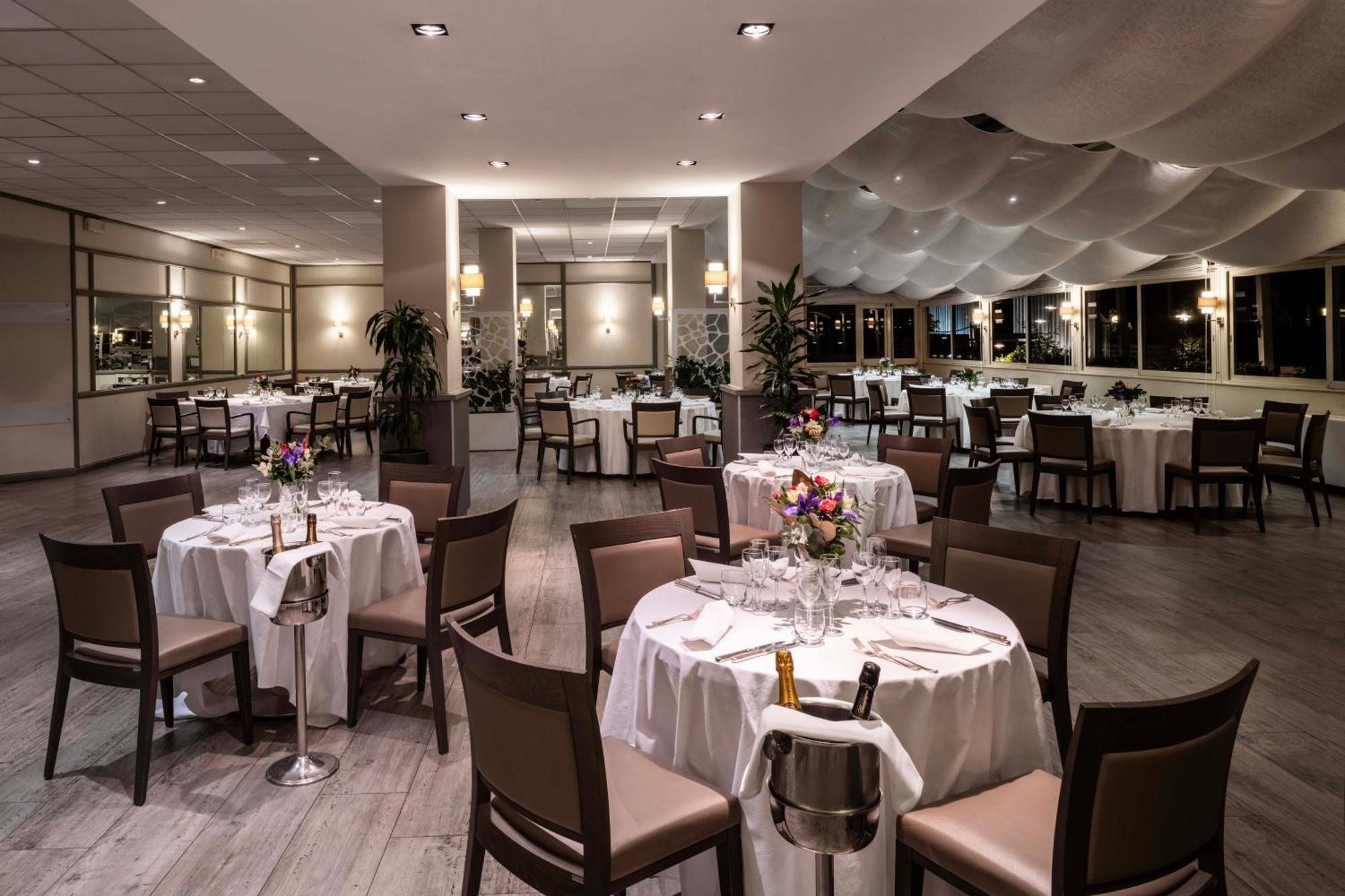 Crowne Plaza Rome St. Peter'S By Ihg Hotel Exterior photo