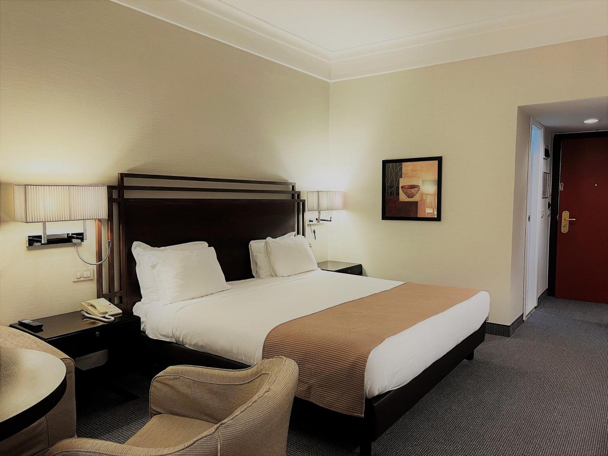 Crowne Plaza Rome St. Peter'S By Ihg Hotel Exterior photo