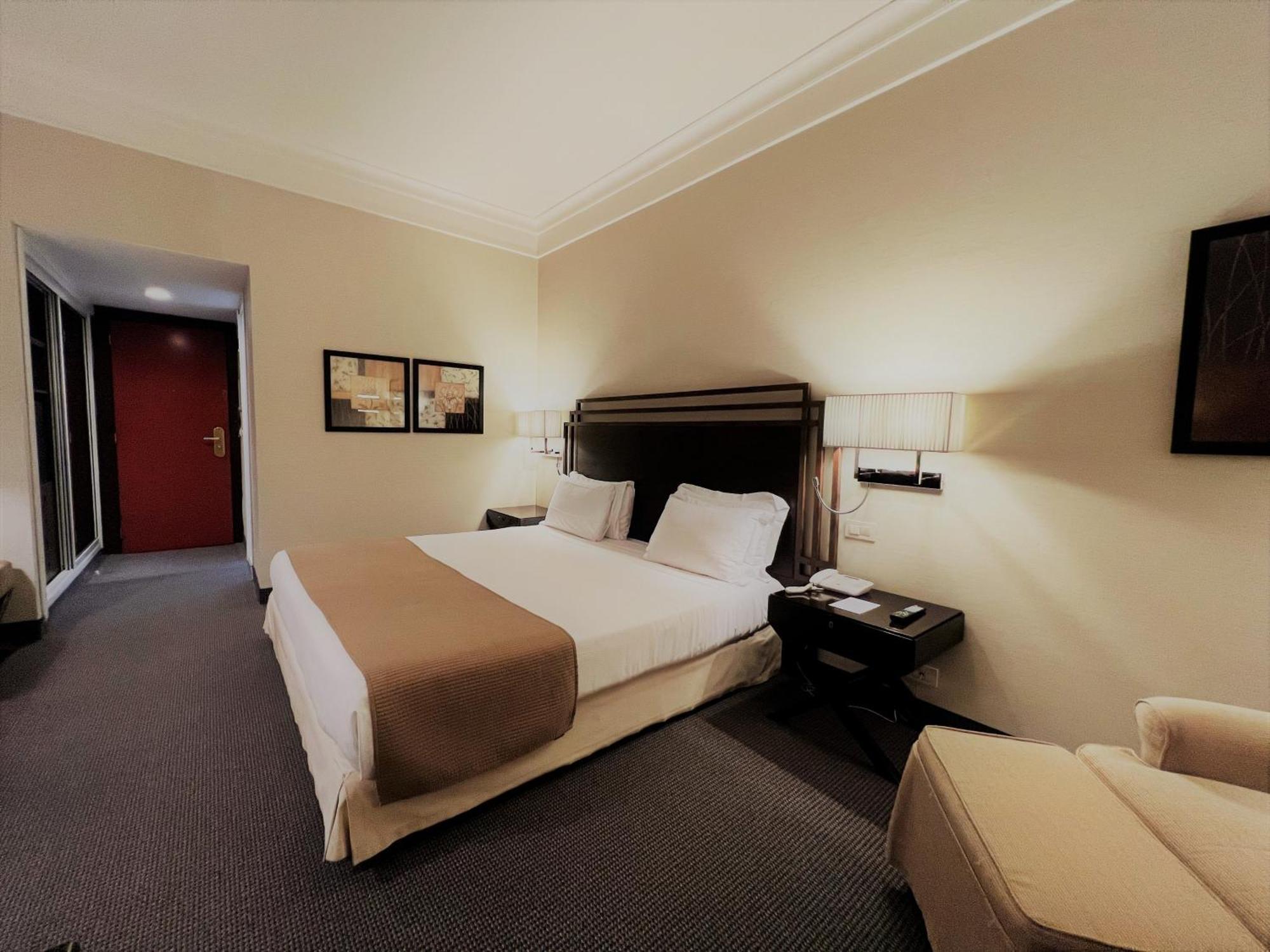 Crowne Plaza Rome St. Peter'S By Ihg Hotel Exterior photo