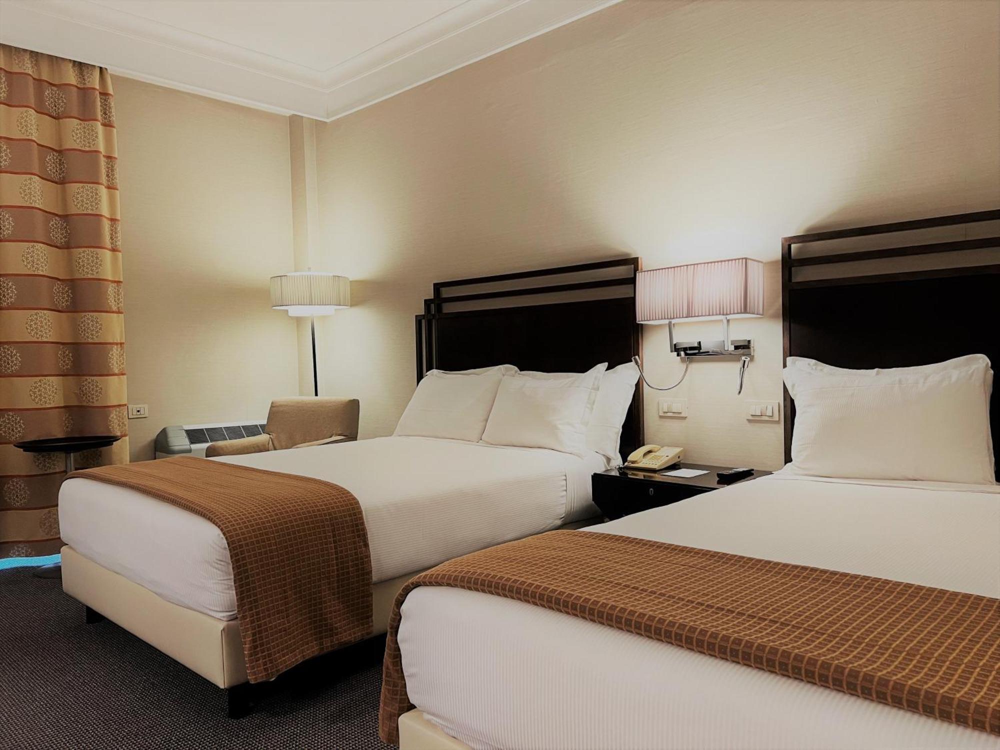 Crowne Plaza Rome St. Peter'S By Ihg Hotel Exterior photo